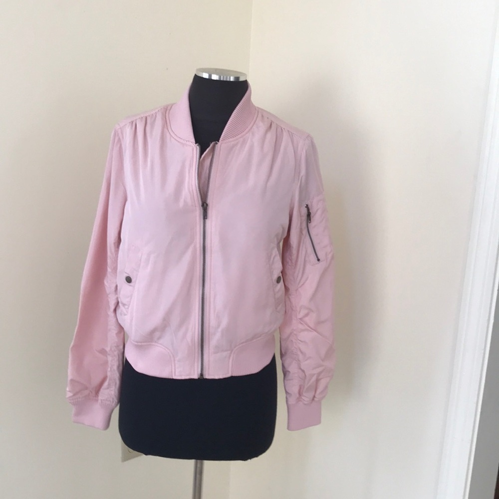 NWT! ROMEO + JULIET Size M crystal pink jacket
